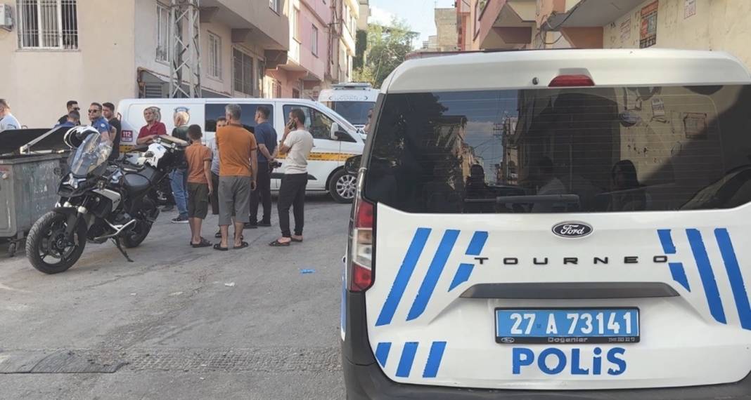 Son dakika! Bir kişi sokakta katliam yaptı 4